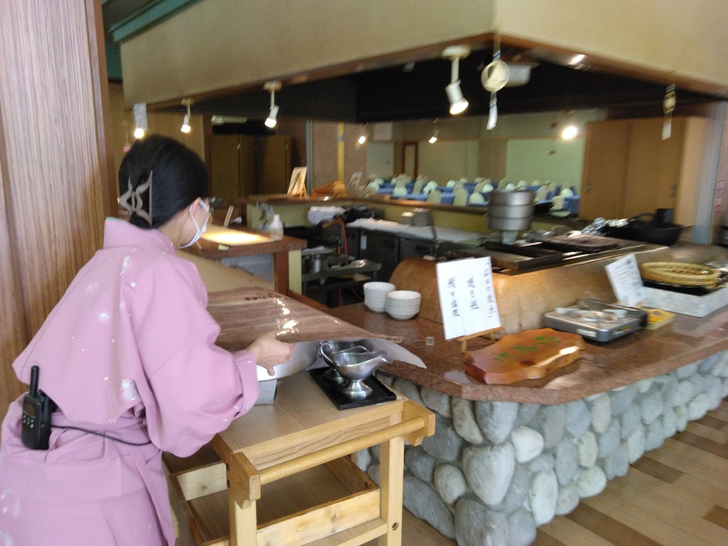 朝食会場・ルーム