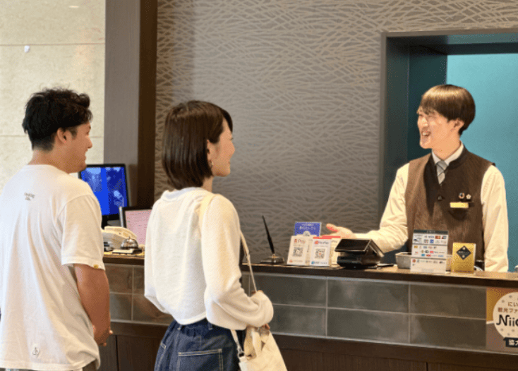 フロント_さくら亭