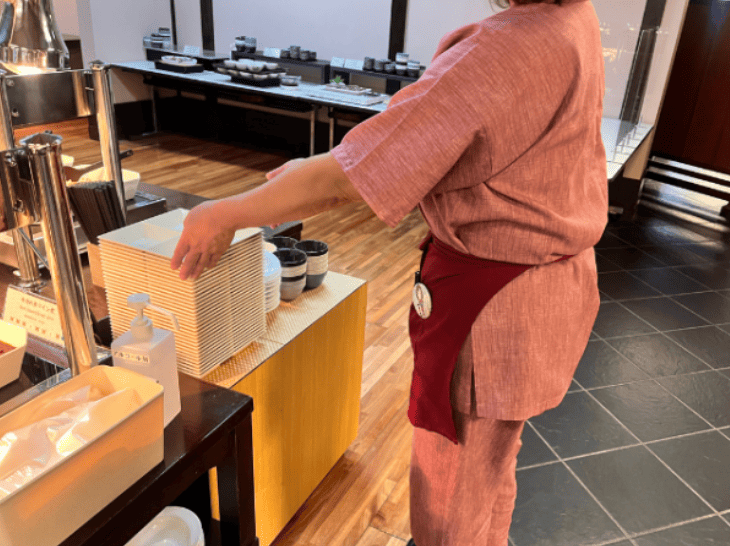 清掃スタッフ1_御宿本陣